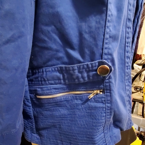 Blue Jacket - Picture 3 of 7